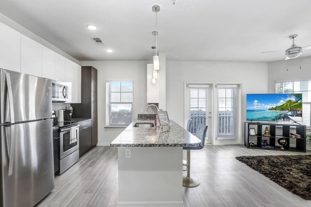 2-Bedroom Eccentric Oasis Tampa Exterior foto