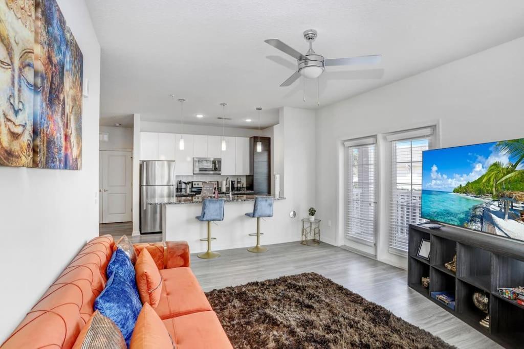 2-Bedroom Eccentric Oasis Tampa Exterior foto